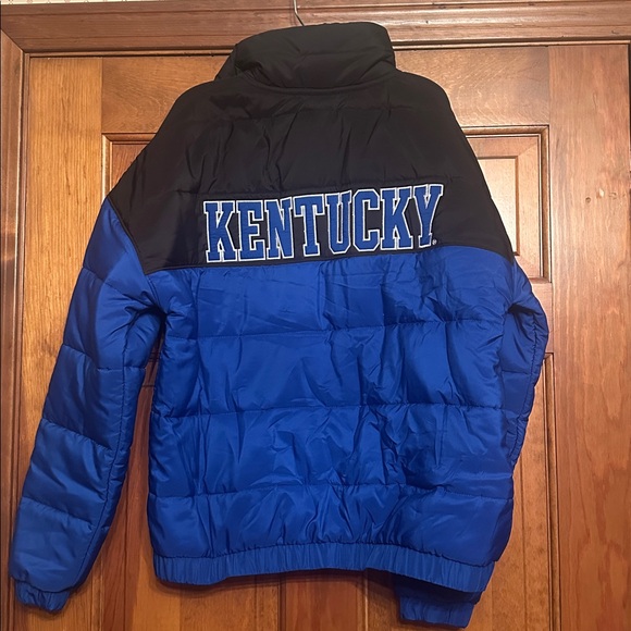 NWT VS Pink University of KY Puffer jacket - Size XS - Picture 5 of 5